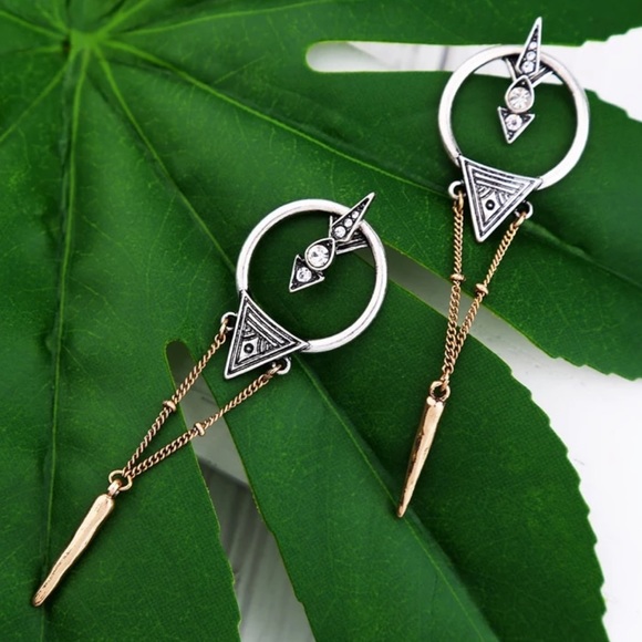 Giana Geometric Spike Drop Earrings - Picture 4 of 5